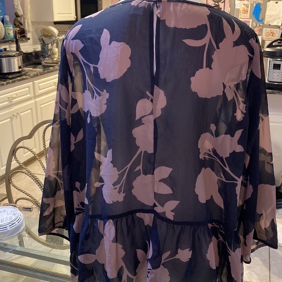 F womens Old Navy sheer 3/4 sleeve blouse plus size XXL - Picture 2 of 3